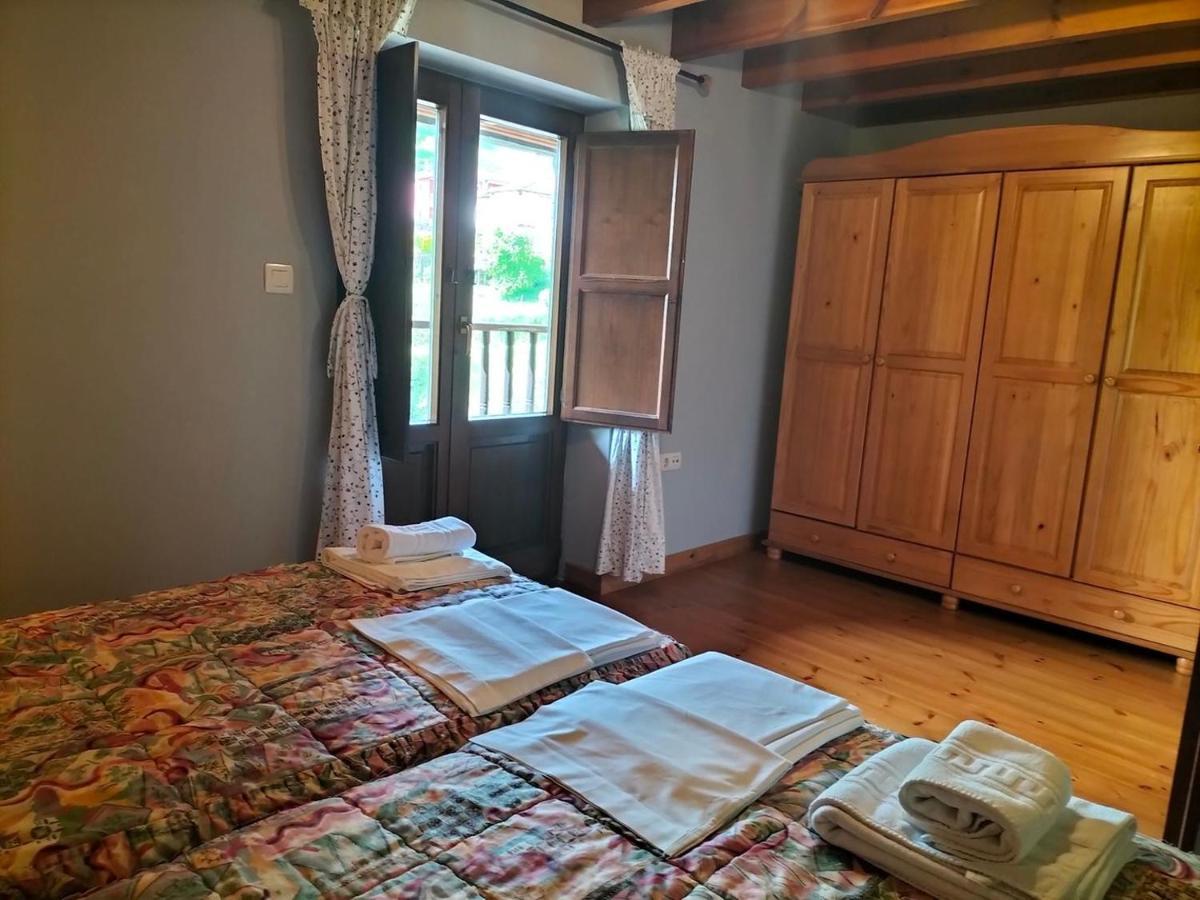 Apartamentos La Corona Llames de Parres Buitenkant foto
