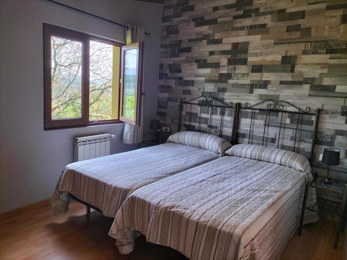 Apartamentos La Corona Llames de Parres Buitenkant foto
