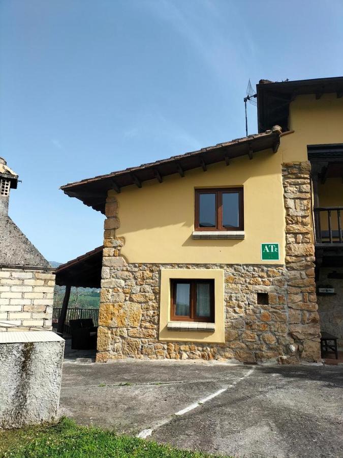 Apartamentos La Corona Llames de Parres Buitenkant foto