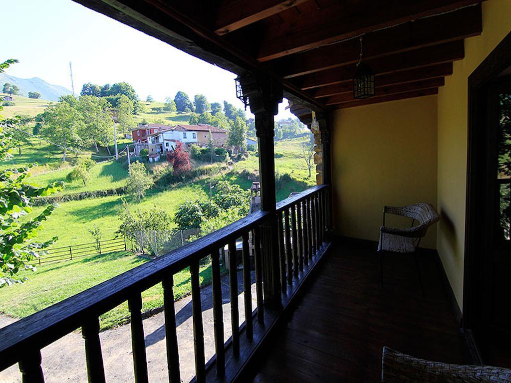 Apartamentos La Corona Llames de Parres Kamer foto