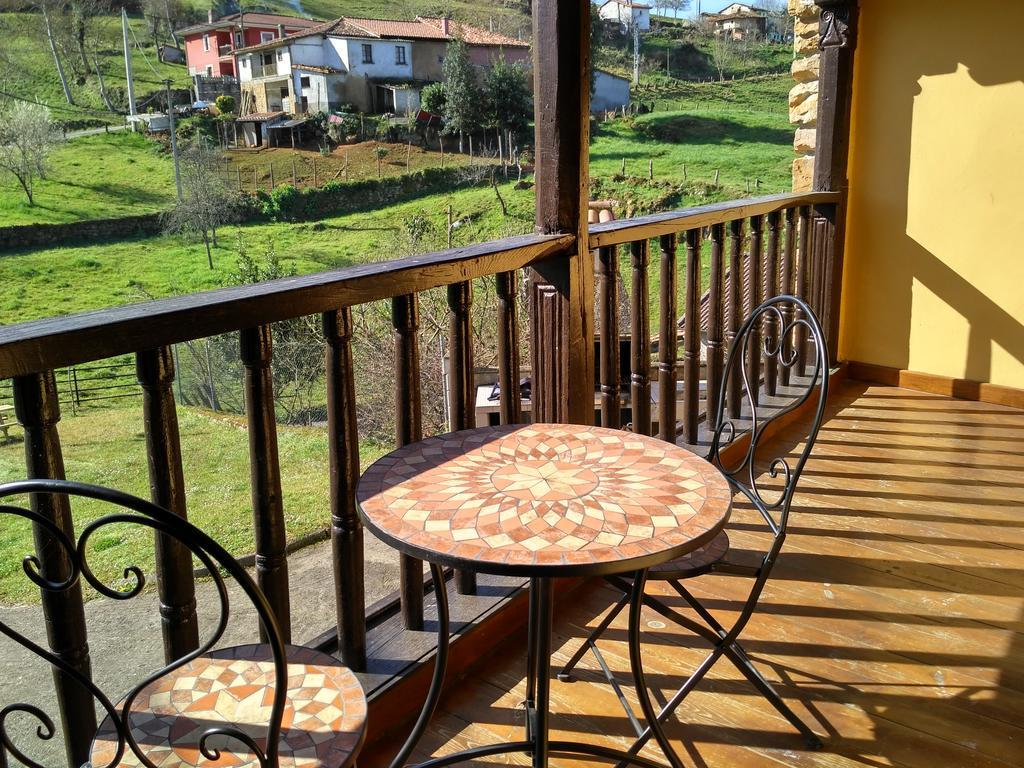 Apartamentos La Corona Llames de Parres Buitenkant foto